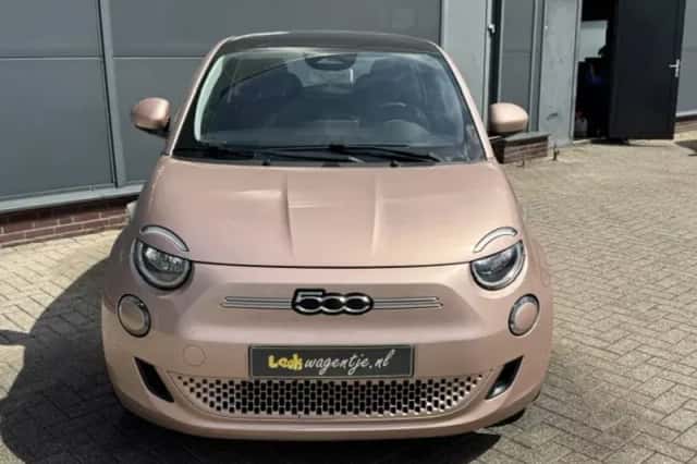 Fiat 500 (2023) thumbnail 4