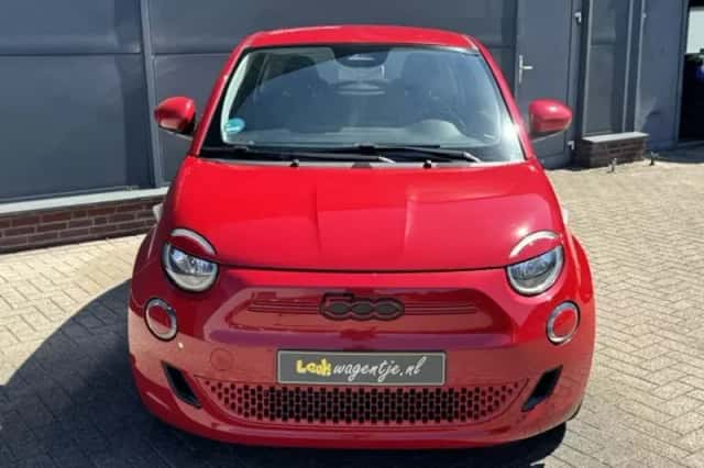 Fiat 500 (2023) thumbnail 4