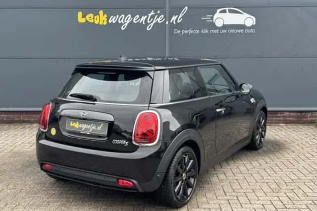 MINI Mini Electric (2021) thumbnail 2