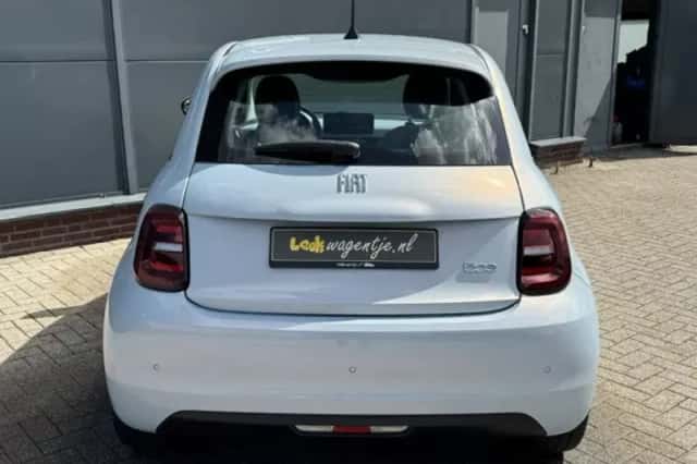 Fiat 500 (2021) thumbnail 5