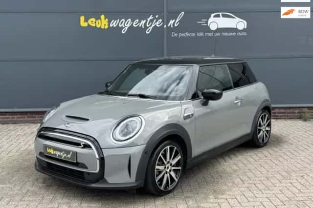 MINI Mini Electric (2021) thumbnail 1