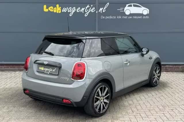 MINI Mini Electric (2021) thumbnail 2