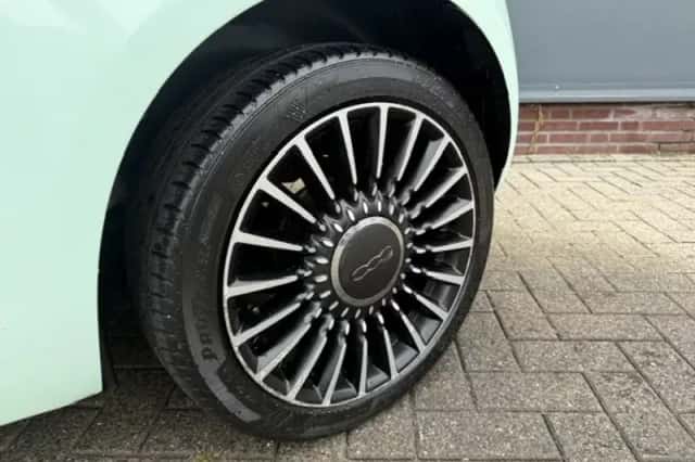 Fiat 500 (2015) thumbnail 3