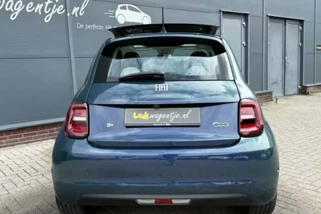 Fiat 500 (2021) thumbnail 5