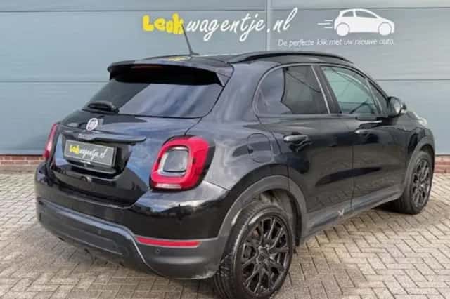 Fiat 500 (2019) thumbnail 2