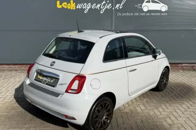 Fiat 500 (2019) thumbnail 2
