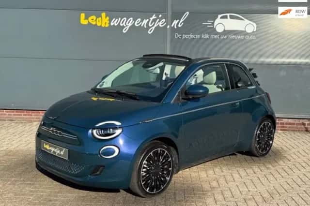 Fiat 500 (2022) thumbnail 1