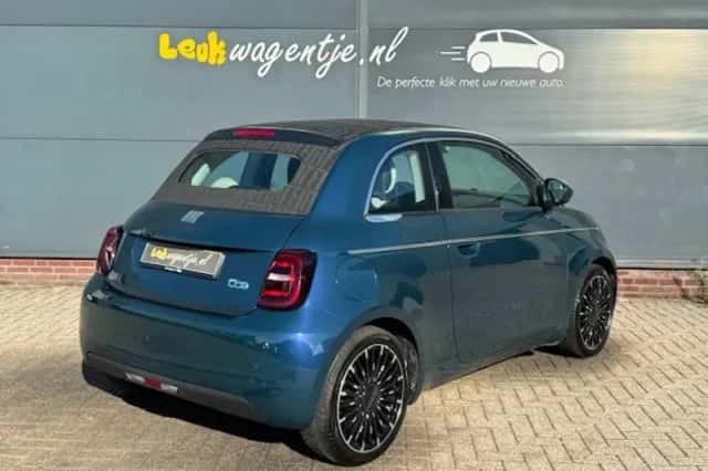 Fiat 500 (2022) thumbnail 5