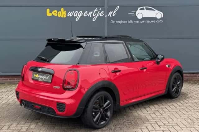 MINI Cooper (2020) thumbnail 2