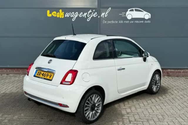 Fiat 500 (2017) thumbnail 2