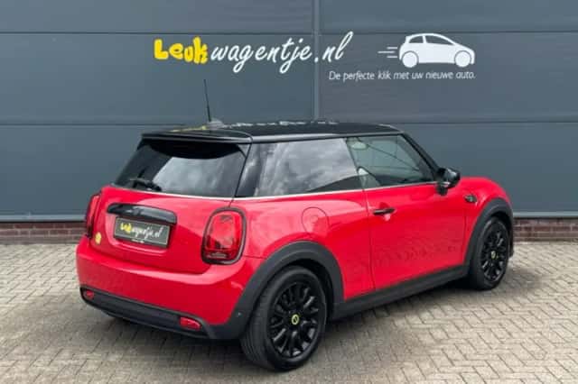 MINI Mini Electric (2023) thumbnail 2