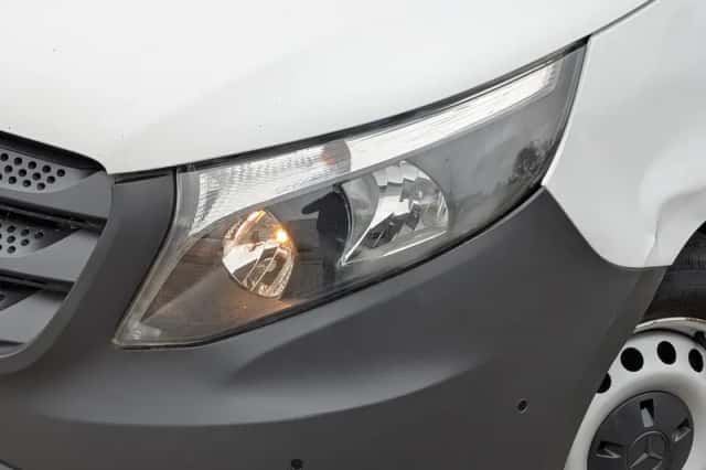 Mercedes-Benz Vito (2021) thumbnail 4