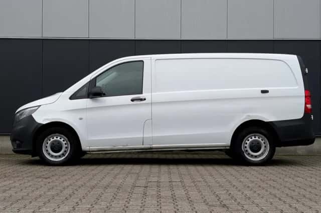Mercedes-Benz Vito (2021) thumbnail 5