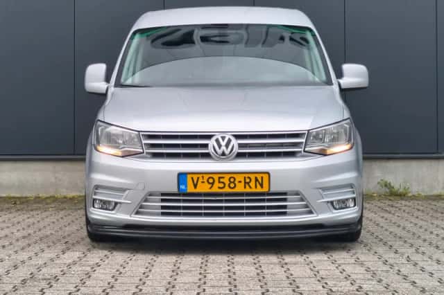 Volkswagen Caddy (2018) thumbnail 2