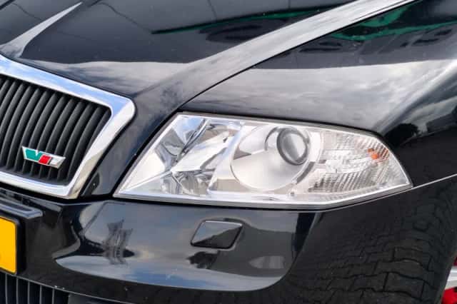 Škoda Octavia (2008) thumbnail 3