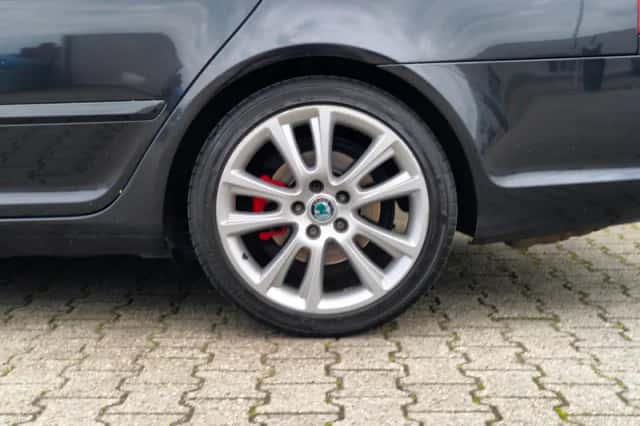 Škoda Octavia (2008) thumbnail 6