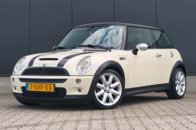 MINI Cooper S (2006) thumbnail 1