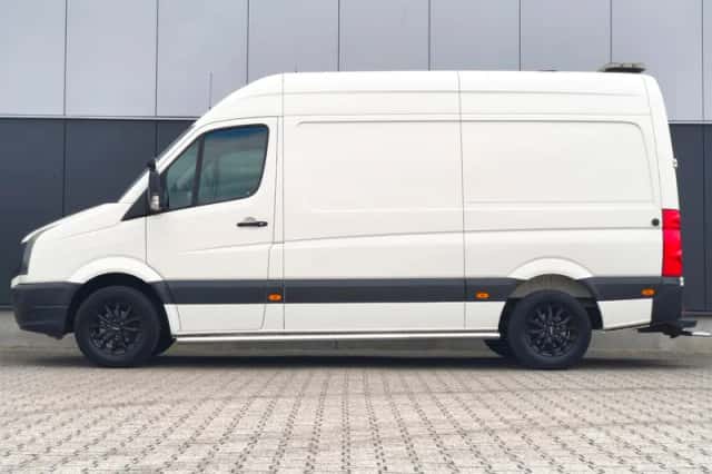 Volkswagen Crafter (2012) thumbnail 5