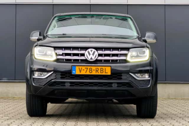 Volkswagen Amarok (2017) thumbnail 2