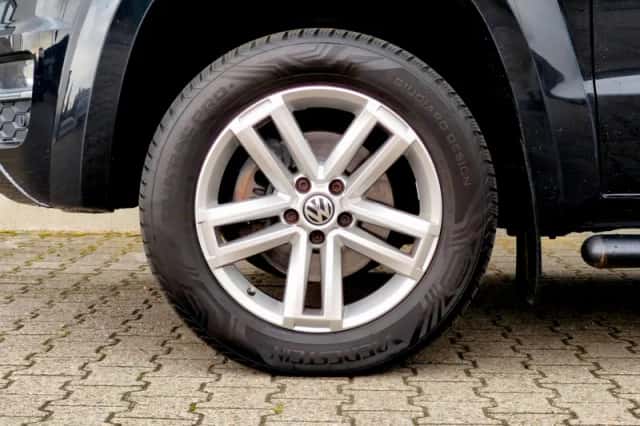 Volkswagen Amarok (2017) thumbnail 6