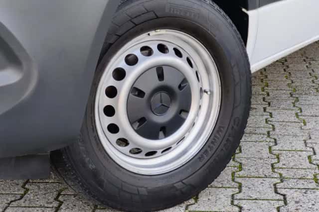Mercedes-Benz Sprinter (2022) thumbnail 4
