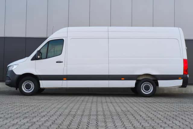 Mercedes-Benz Sprinter (2022) thumbnail 6