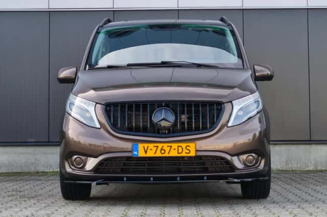 Mercedes-Benz Vito (2017) thumbnail 2