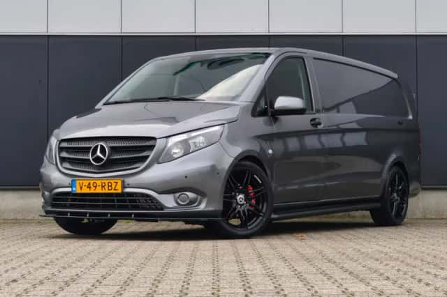 Mercedes-Benz Vito (2022) thumbnail 3