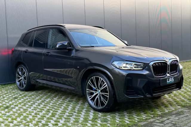 BMW X3 (2022) thumbnail 4