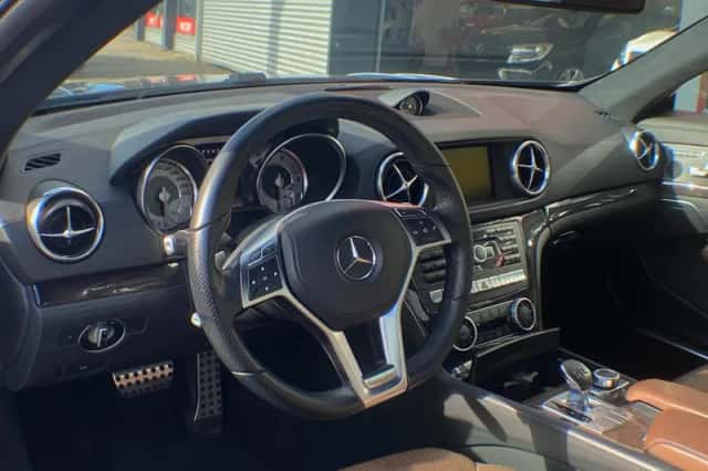 Mercedes-Benz SL-Klasse (2014) thumbnail 3