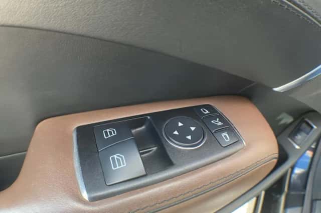 Mercedes-Benz SL-Klasse (2014) thumbnail 30
