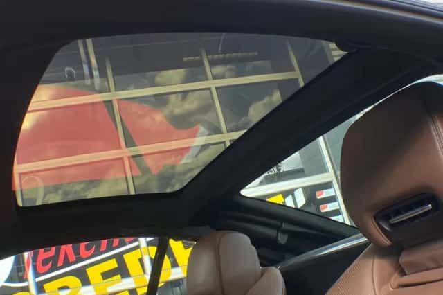 Mercedes-Benz SL-Klasse (2014) thumbnail 36