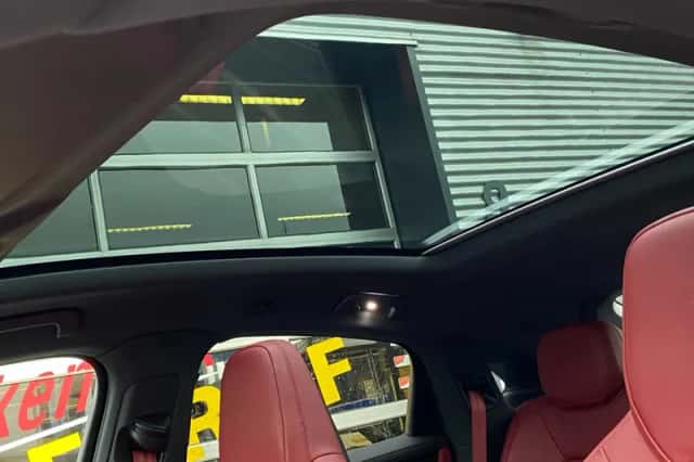 Porsche Cayenne (2019) thumbnail 17