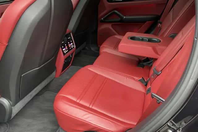 Porsche Cayenne (2019) thumbnail 23