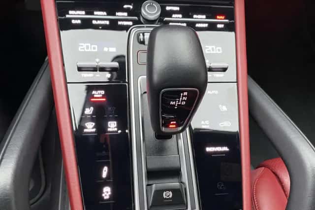 Porsche Cayenne (2019) thumbnail 30