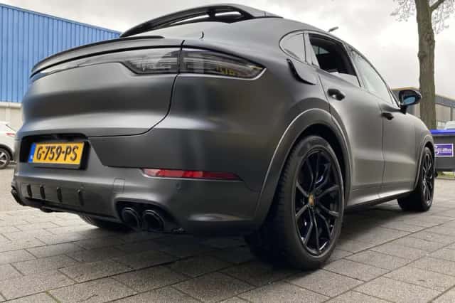 Porsche Cayenne (2019) thumbnail 4