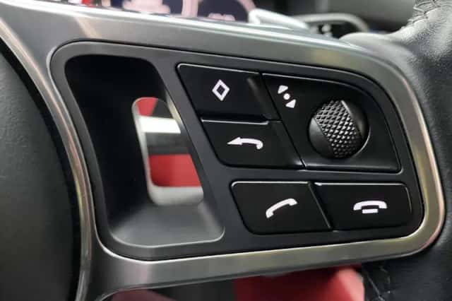 Porsche Cayenne (2019) thumbnail 33