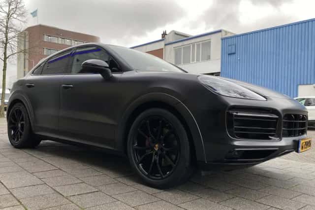 Porsche Cayenne (2019) thumbnail 9