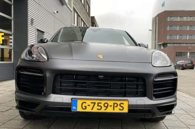 Porsche Cayenne (2019) thumbnail 10