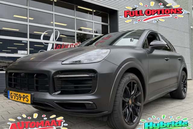 Porsche Cayenne (2019) thumbnail 1