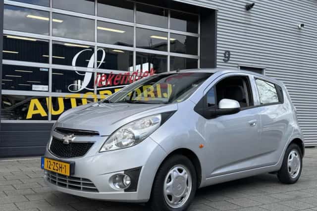 Chevrolet Spark (2010) thumbnail 1