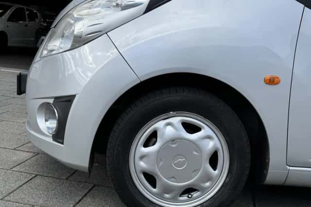 Chevrolet Spark (2010) thumbnail 13
