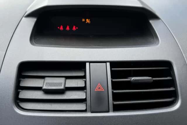 Chevrolet Spark (2010) thumbnail 26