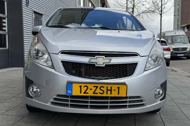 Chevrolet Spark (2010) thumbnail 9