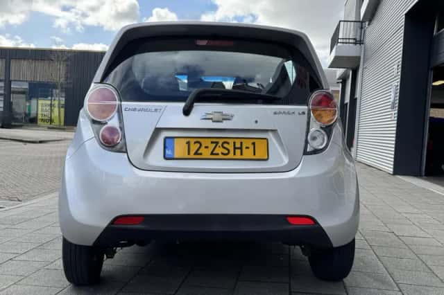 Chevrolet Spark (2010) thumbnail 10