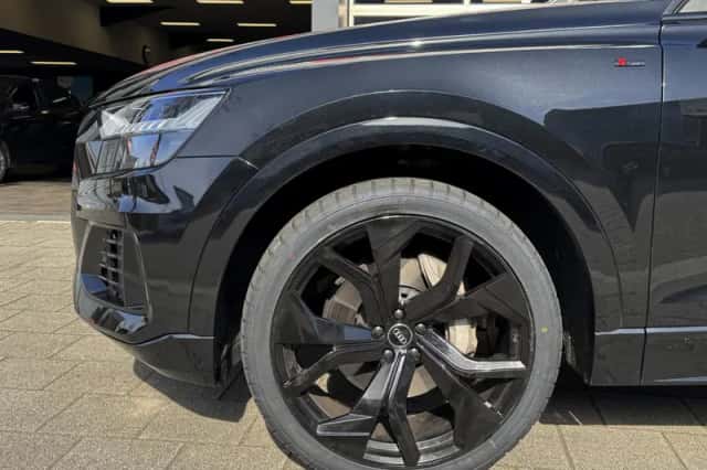 Audi Q8 (2023) thumbnail 14