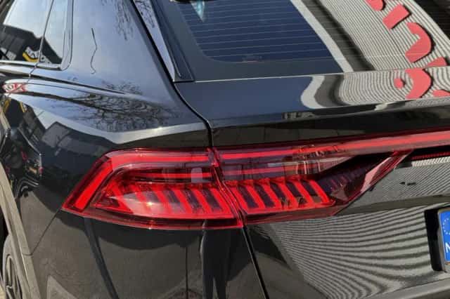 Audi Q8 (2023) thumbnail 18