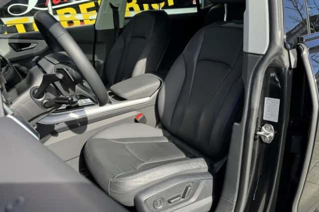 Audi Q8 (2023) thumbnail 21