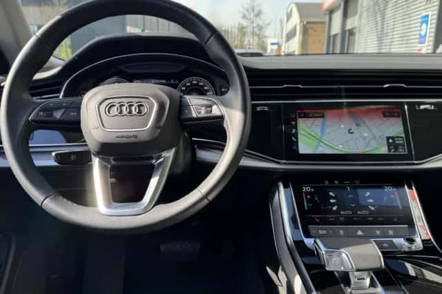 Audi Q8 (2023) thumbnail 25