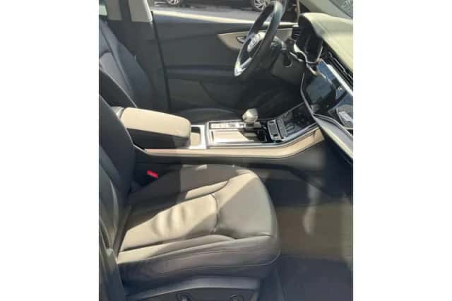 Audi Q8 (2023) thumbnail 27